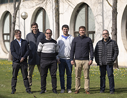 De izq. a dcha.: Jiri Bezdicek (Levenger), Ignacio Sainz de los Terreros (SERTECNA), Jos� Javier Astrain (UPNA), Rub�n Bazt�n (Seguridad Sistemas Navarra), Carlos Suescun (Suescun Construcciones) y Eduardo Arana (GEEA Ge�logos), 